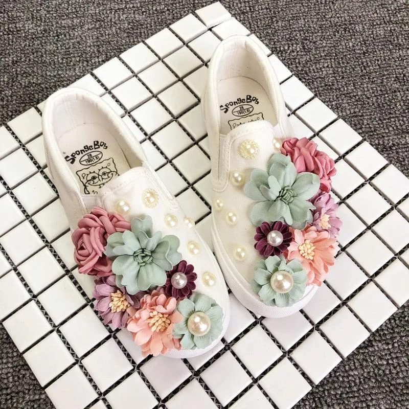 Designer Hand-made Embroidery Sweet Beauty Comfortable Flats Brand Sneakers