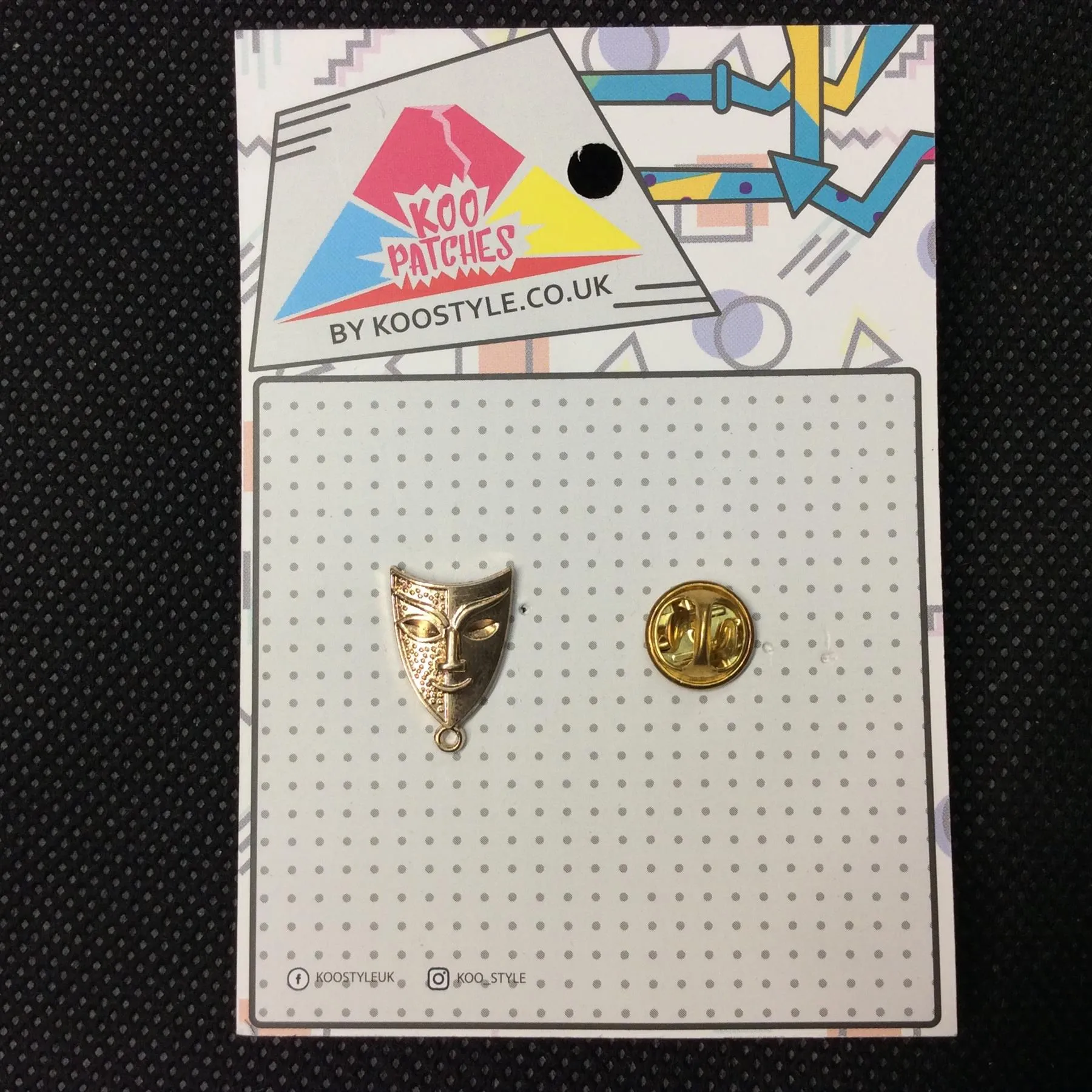 MP0180 - Gold Mask Metal Pin Badge